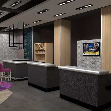 Campanile Hotel 3*
