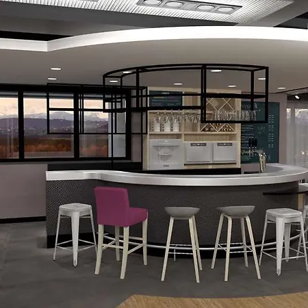 カンパニール カトワイス ホテル 3*